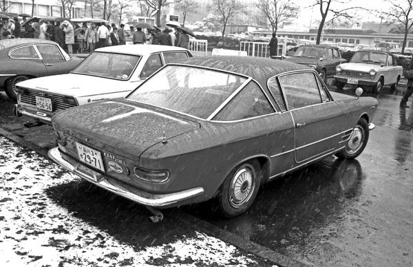 (05-1b)299-19 1966 FIAT 2300S Coupe(by Ghia).jpg