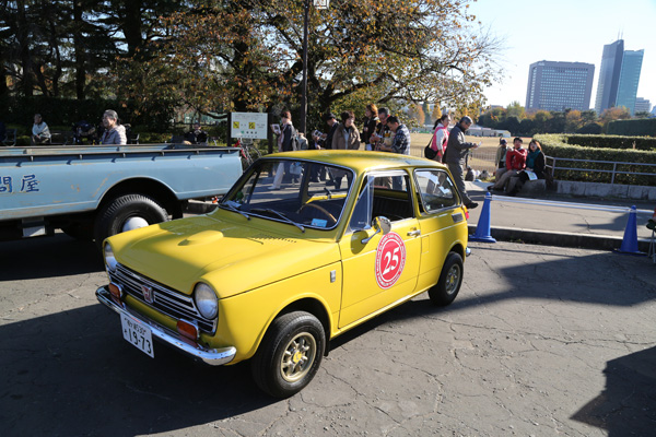 (05-1c)13-11-30_632 1973 Honda N600  Touring(輸出仕様）.JPG