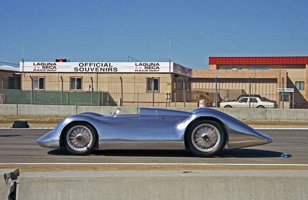 (05-2b)(99-05-34)  1937 Auto Union TypeC Streamliner.jpg