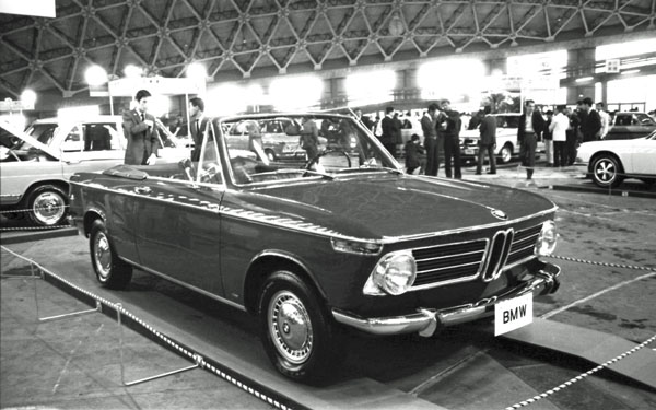 (05-3a)(203-24) 1969 BMW 1600 2dr Cabriolet.jpg