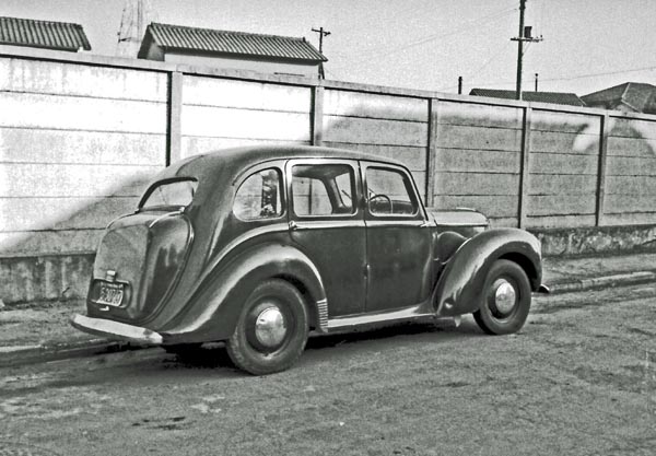 (05-3b)(048-37) 1948 Hillman Minx Ⅱ 4dr Saloon.jpg