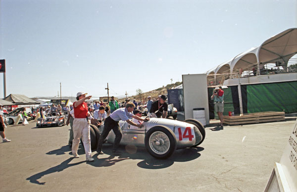 (05-3d)(99-26-03) 1937-39 Auto Union V-16 Mountain Climb Car.jpg