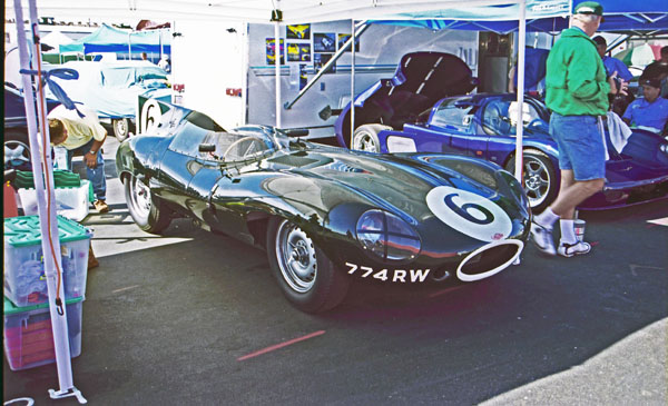 (05-5a)(99-41-18) 1955 Jaguar D-Type.jpg