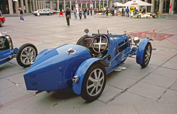 (05-6b) 1927 Bugatti Type35B GP.jpg