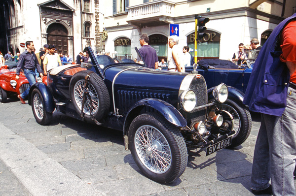 (06-1)  (00-07d-11) 1927 Bugatti type44 Touring.jpg