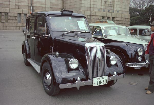 (06-1a)(81-04-23) 1954- Beardmore MkⅦ（ロンドン・タクシー).jpg