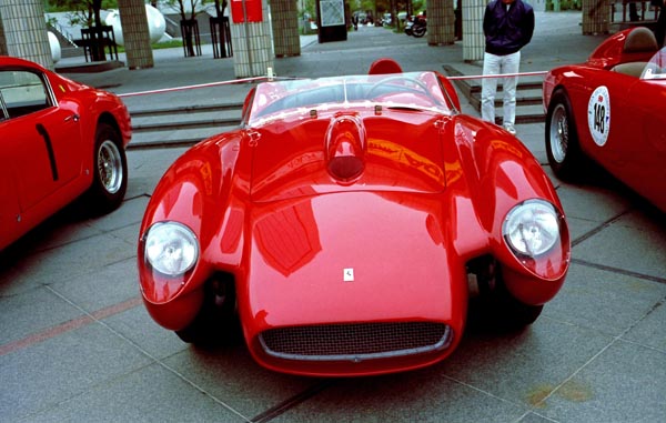 (06-1a)86-08-13 1957 Ferrari 250 TR Spider.jpg