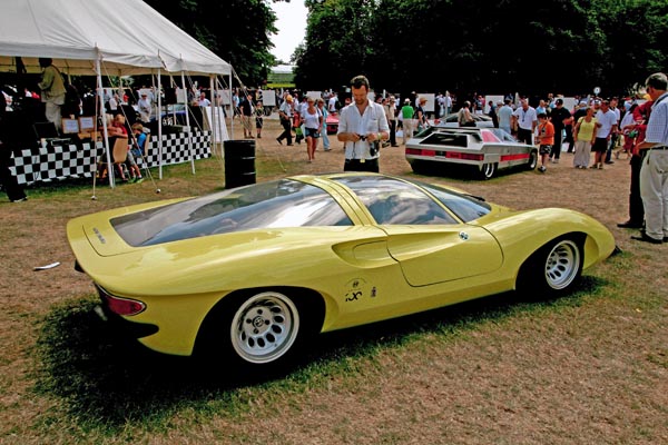 (06-1b)10-07-03_0611 1969 Alfa Romeo Tipo33.2 Prototipo Special by Pininfarina.JPG