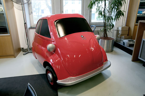 (06-2)08-01-16_2859　BMW Isetta 300のモックアップ.JPG