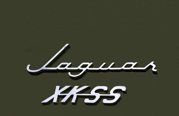 (06-2a)(98-36-02) 1957 Jaguar XK-SS.jpg