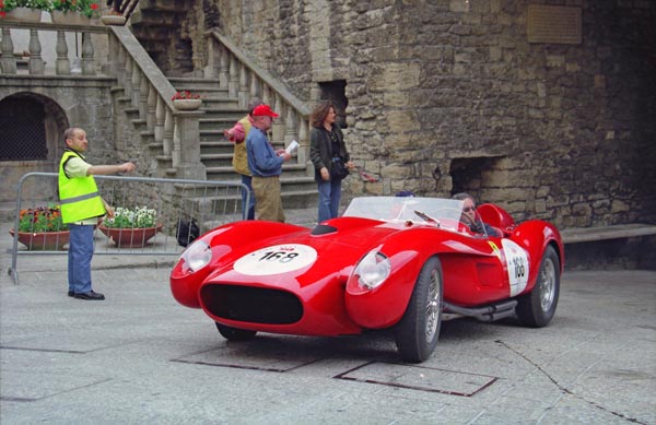 (06-5a)(01-25-05) 1957 Ferrari 250 TR Spider.jpg