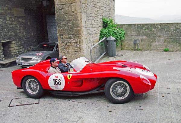 (06-5b)(01-25-07) 1957 Ferrari 250 TR Spider.jpg