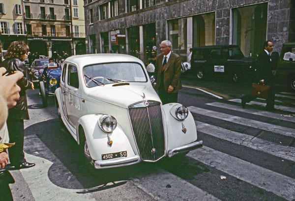 (06-6a)(94-10-04) 1940 Lancia Aprilia.jpg
