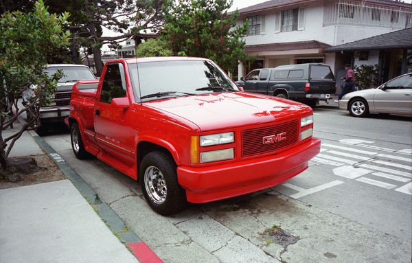 (06-6a)(99-01-14) 1999 GMC Yukon Truck.jpg