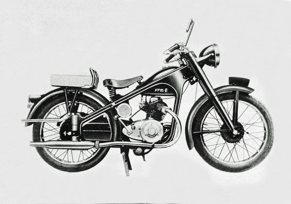 (06a) 1951 Honda Dream E.jpg