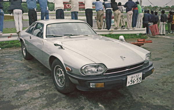 (07-1a)(82-07-09) 1975- Jaguar XJ-S.jpg