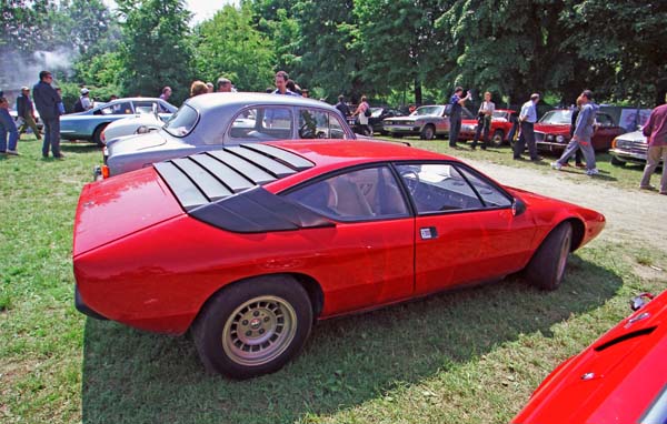 (07-1b)(01-43-09) 1972 Lamborghini Urraco P250.jpg