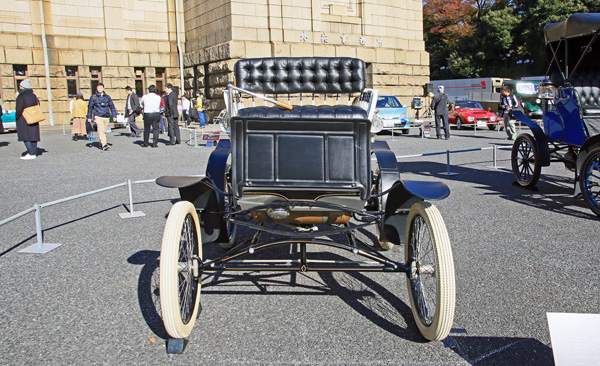 (07-1b)17-11-25_028 1899 Locomobile Steam Car.JPG