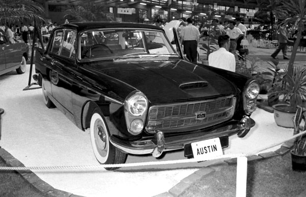 (08-1)(058-31) 1961 Austin A99 Westminster 4dr Saloon.jpg