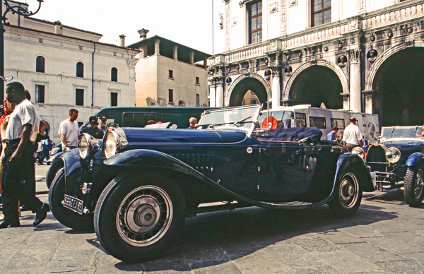 (08-1b)(00-07d-14) 1932 Bugatti Tyupe49 Roadster_edited-1.jpg
