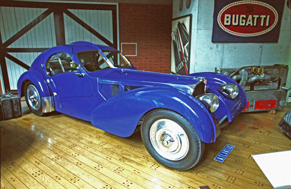 (08-1b)(01-48-03) 1937 Bugatti Type57SC Coupe Atlantic (Replica).jpg