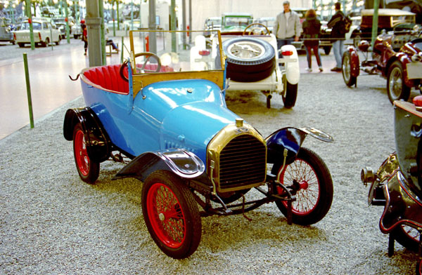 (08-3a) 1913 Bebe Peugeot (Bugatti T-19).jpg