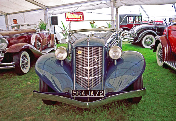 (08-3a)(99-03-18) 1936 Auburn Model 852 Cabriolet by Labourdette.jpg