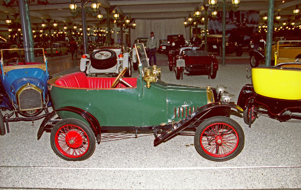 (08-3b) 1913 Bebe Peugeot (Ｂugatti T-19).jpg