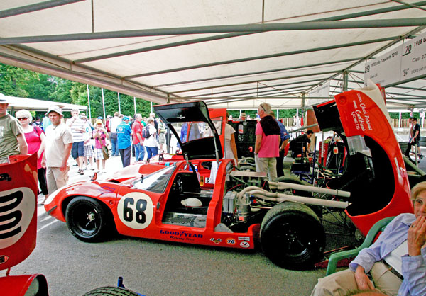 (08-9b)10-07-04_0062 1968 Lola-Chevrolet T70 Mk3.JPG