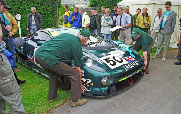 (09-2a)(00-19-16) 1993 Jaguar XJ220C LeMans 3.5Litre Turbo.jpg