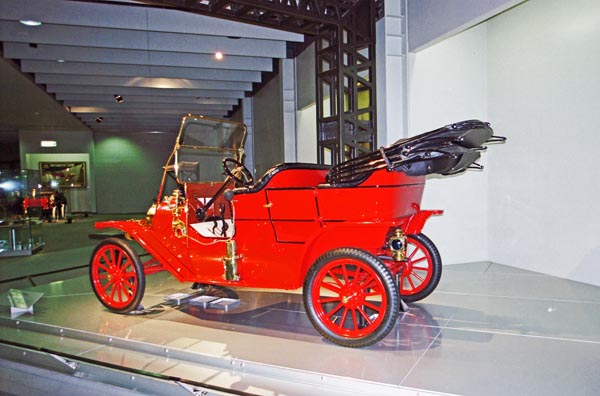 (09-2b)1909 (99-T02-12) 1909 Ford Model T Touring.jpg