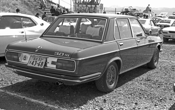 (09-2b)279-03 1971-77 BMW 3.0Si.jpg