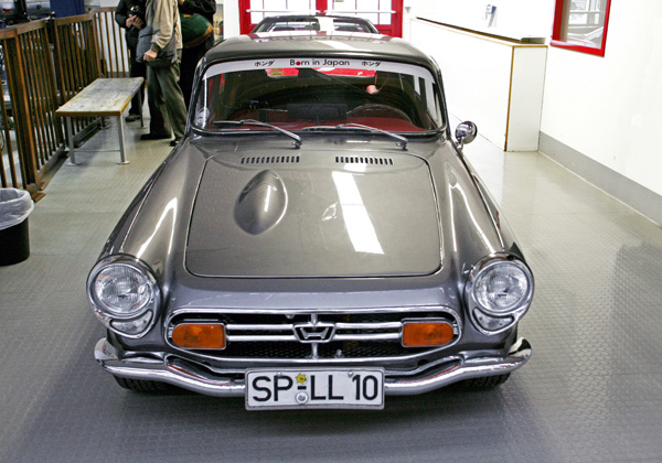 (09-6a)08-01-14_0794 1966-68 Honda S800 Coupe.JPG