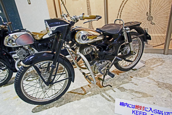 (09c2)17-10-11_1018 1955 Honda Benly JB.jpg