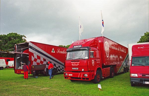 (10-1a)(00-26-27) AlfaRomeo(IVECO)Truck.jpg