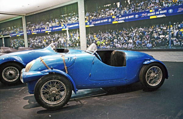 (10-1c)(02-11-08) 1937 Simca 5 Gordini.jpg