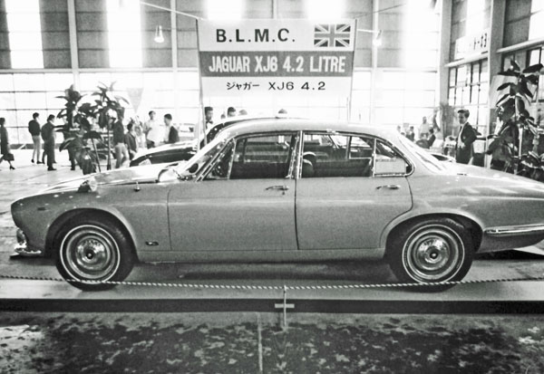 (10-1c)(207-61) 1970 Jaguar XJ6 4.2Litre.jpg