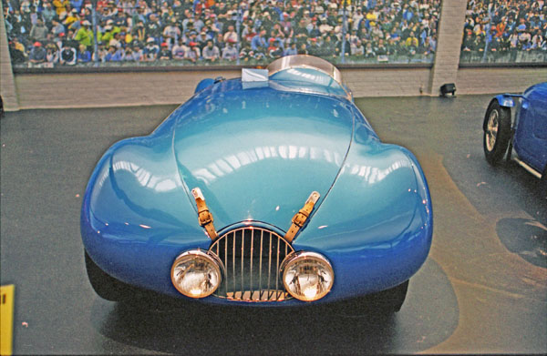 (10-2a)(02-11-04) 1939 Simca 8 Gordini.jpg