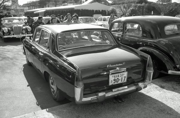 (10-2c)(317-07) 1968 Lancia Flaminia 2.8 Pininfarina.jpg