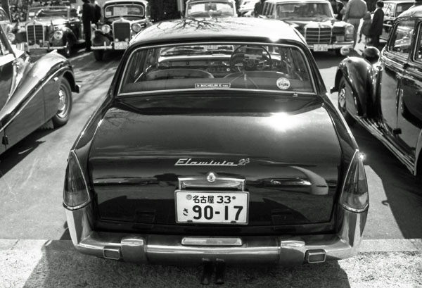 (10-2d)317-08 1968 Lancia Flaminia 2.8 Pininfarina.jpg