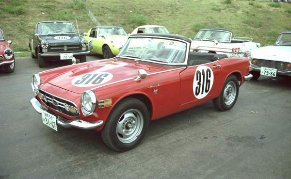 (10-3a)(80-07-25) 1969 Honda S800M.jpg