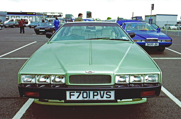 (11-3a)(00-37-03) 1987- AstonMartin-Lagonda Sr.4 Saloon.jpg