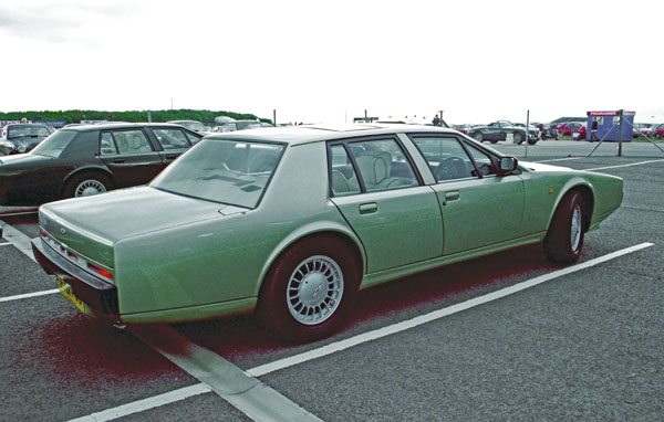 (11-3c)(00-37-04) 1987- AstonMartin-LagondaSr.4 Saloon.jpg
