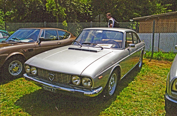 (11-7a)01-42-28 1970 Lancia Flavia Coupe 2000 by Pininfarina.jpg