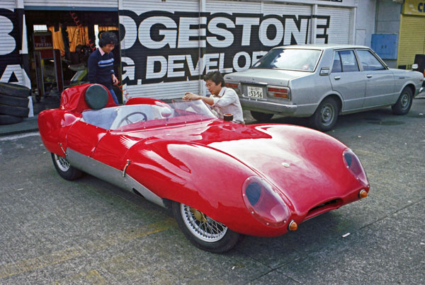 (11-7b)(80-15-22) 1957 Lotus 11.jpg