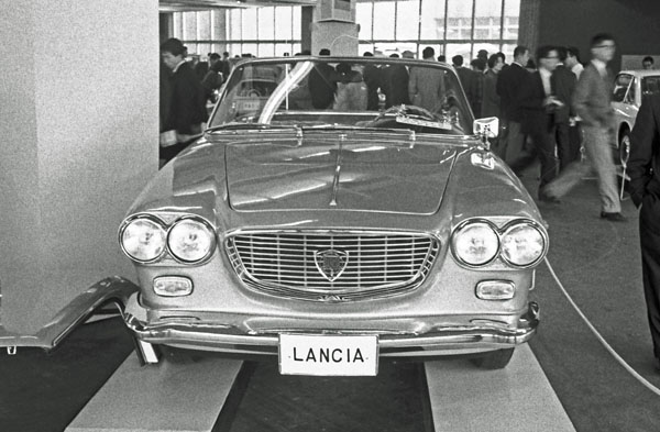 (11-8a)(133-27) 1966 Lancia Flavia 1.8 Vignale Convertible.jpg