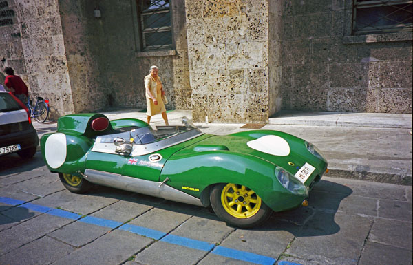(11-8a)00-09-37E 1957 Lotus 11.jpg
