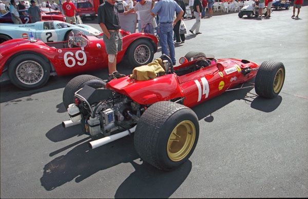 (12-0b)(04-62-31) 1968 Ferrari F-2.jpg