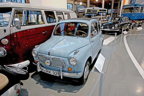 (12-1a)08-01-16_3432 1957 NSU-Fiat 600 Jagst(ドイツ製のFiat600).JPG