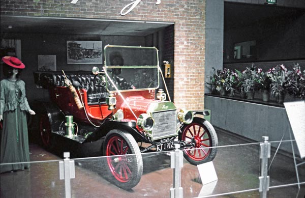 (12-1b) (82-08-20) 1912 Ford Model T.jpg